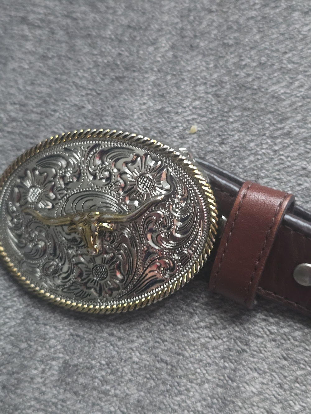 Men's Brown Leather Belt with Decorative Silver & Gold Longhorn Buckle